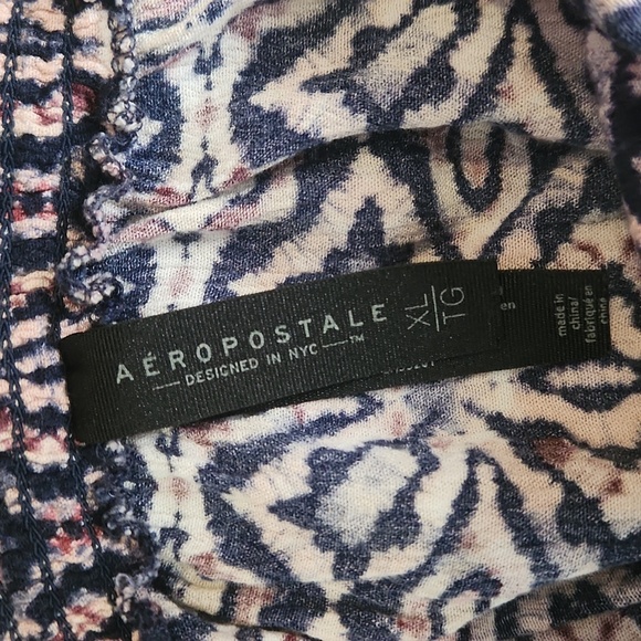 Aeropostle Abstract Pattern Swing Tabk Top - Picture 2 of 3